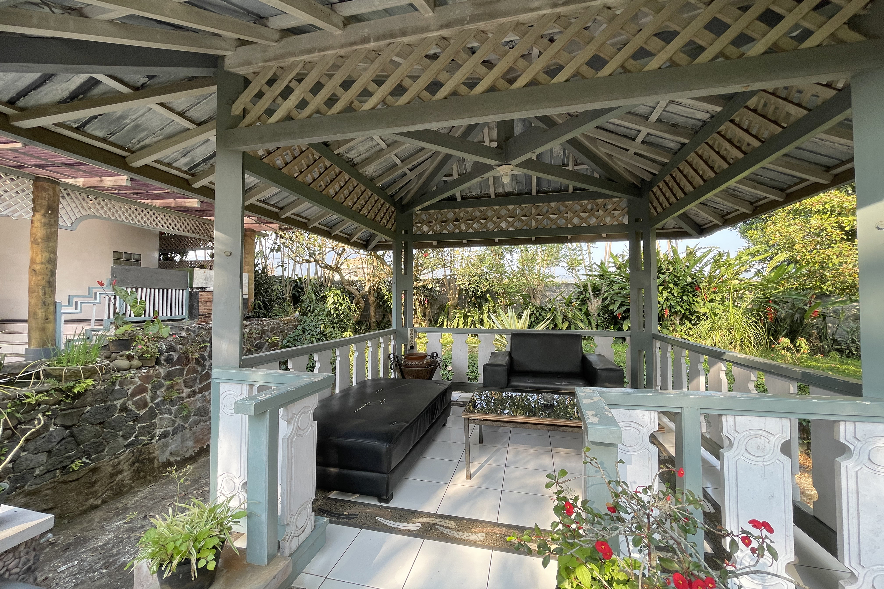 Villa 325 Maribaya By Zuzu