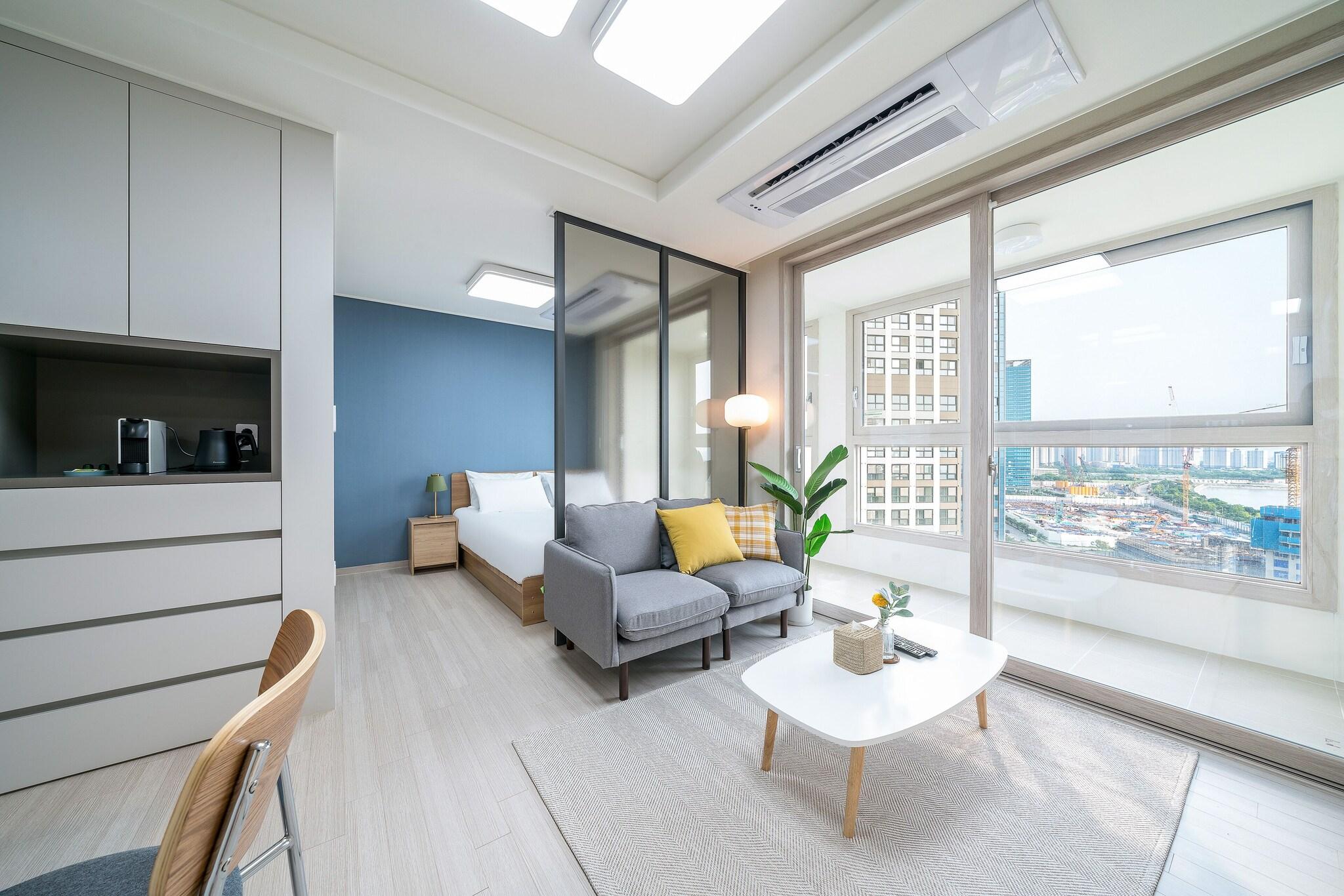 Urbanstay Songdo Moonlight Park