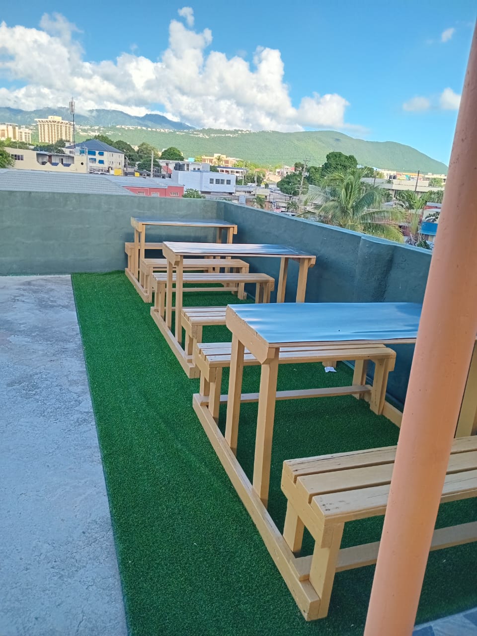 Pogas Suites