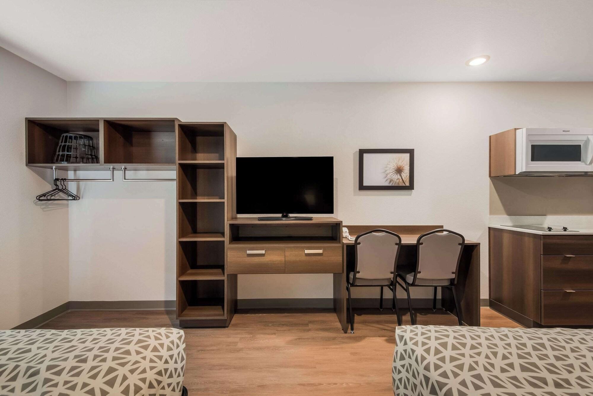 Woodspring Suites Bellflower Los Angeles