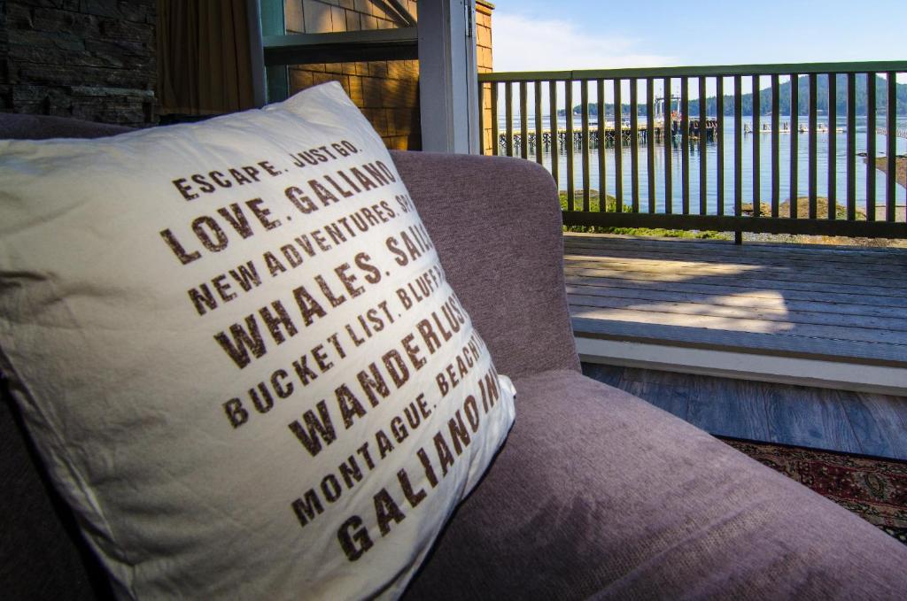 Galiano Oceanfront Inn and Spa by null