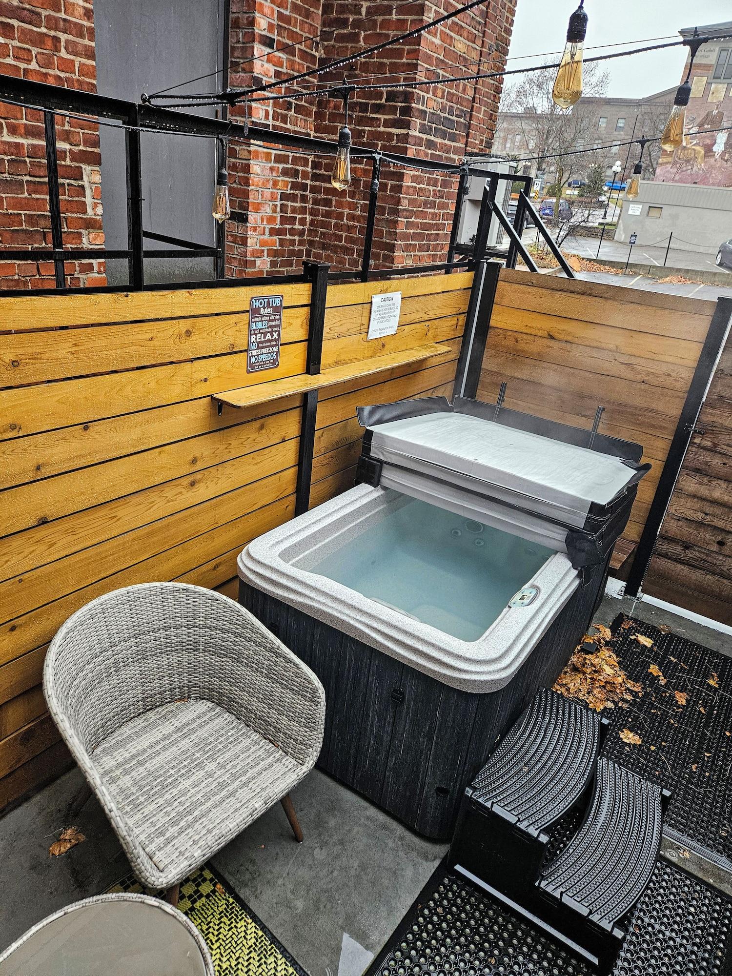 48 King West Boutique Hotel