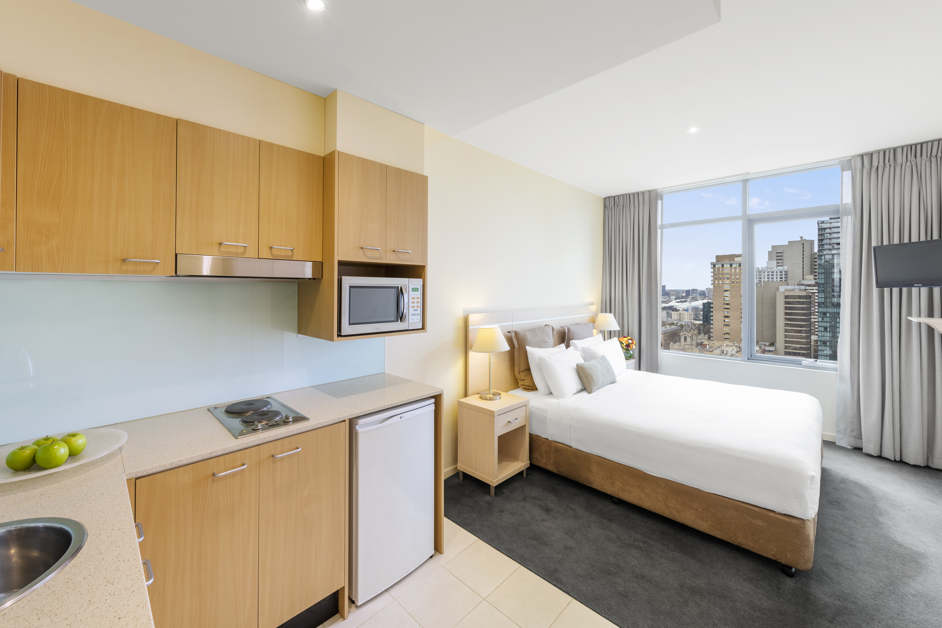 Oaks Melbourne Lonsdale Suites