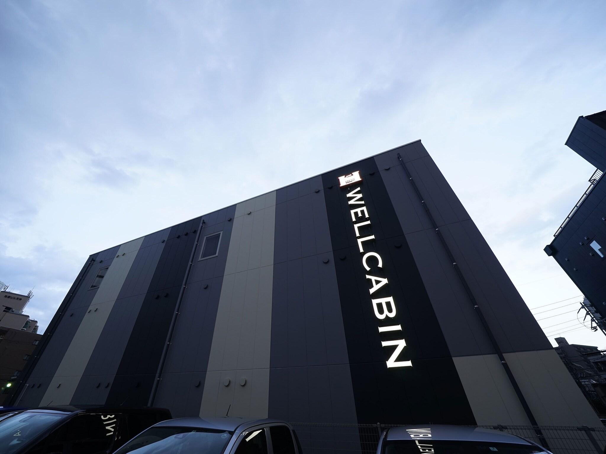 Wellcabin Tenjin Male Only
