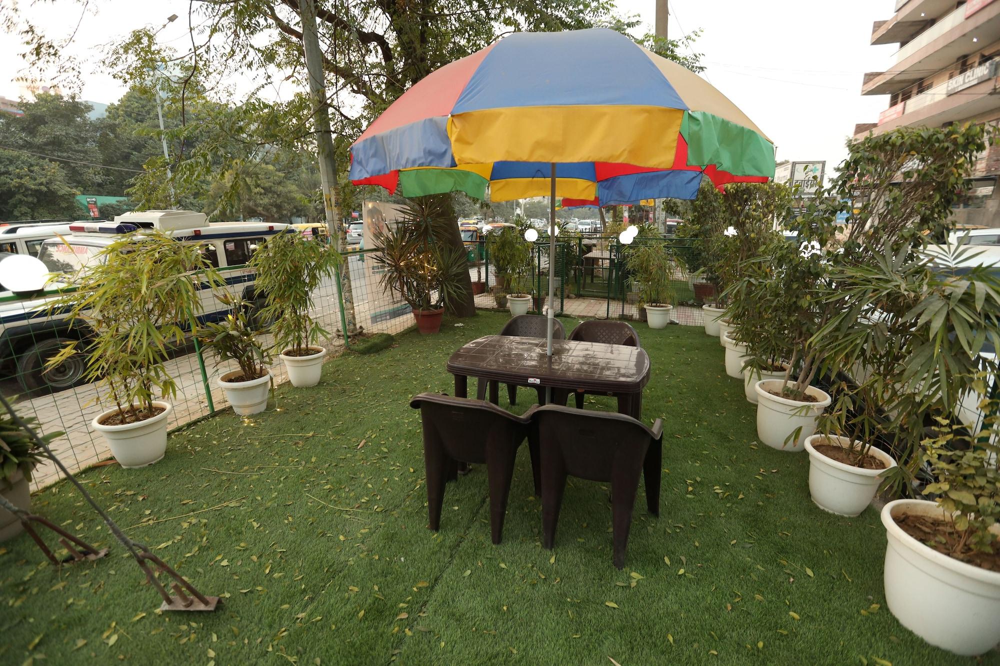 Hotel Starex Opp. Artemis Hospital
