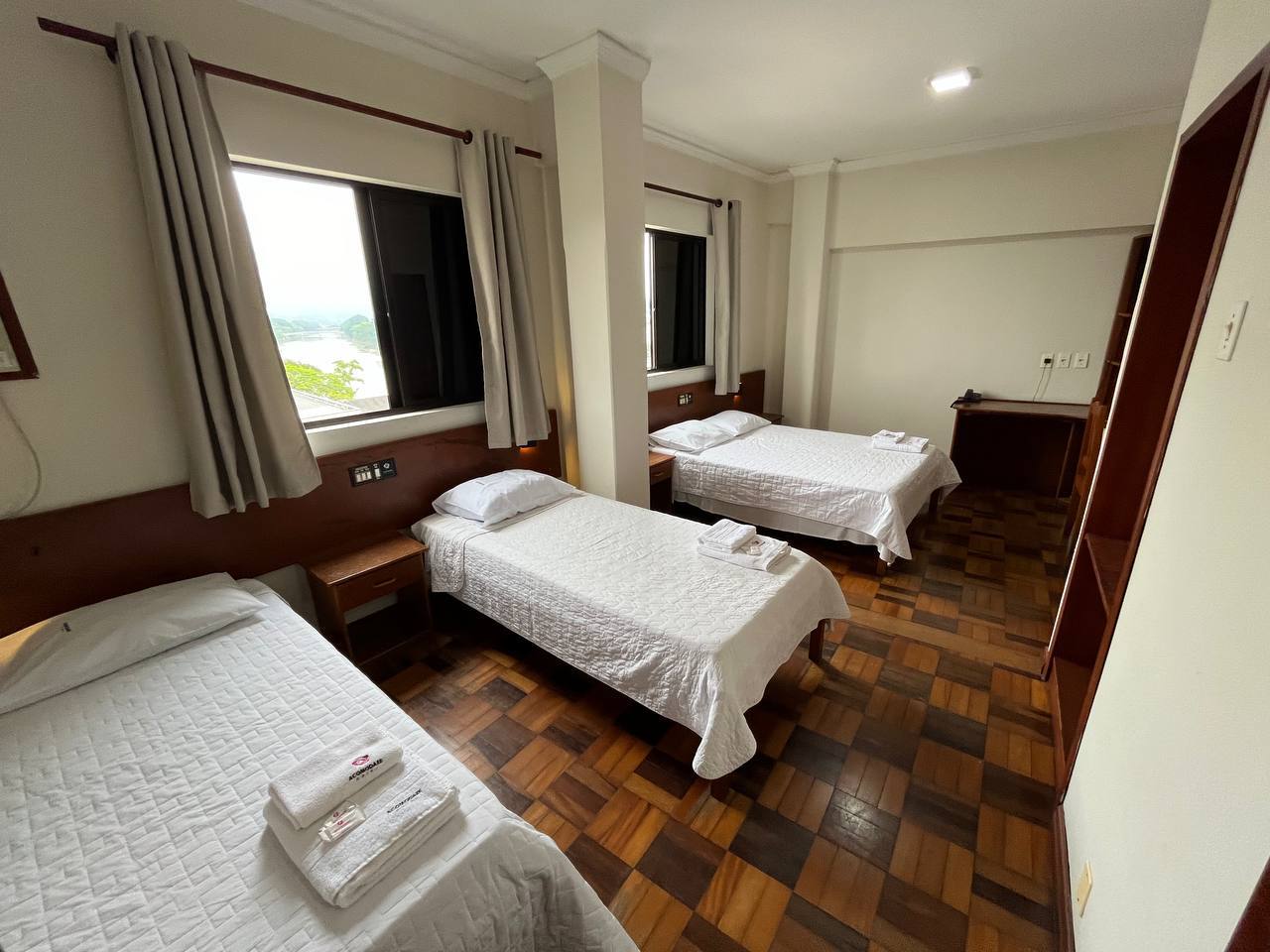 Acomodare Hotel