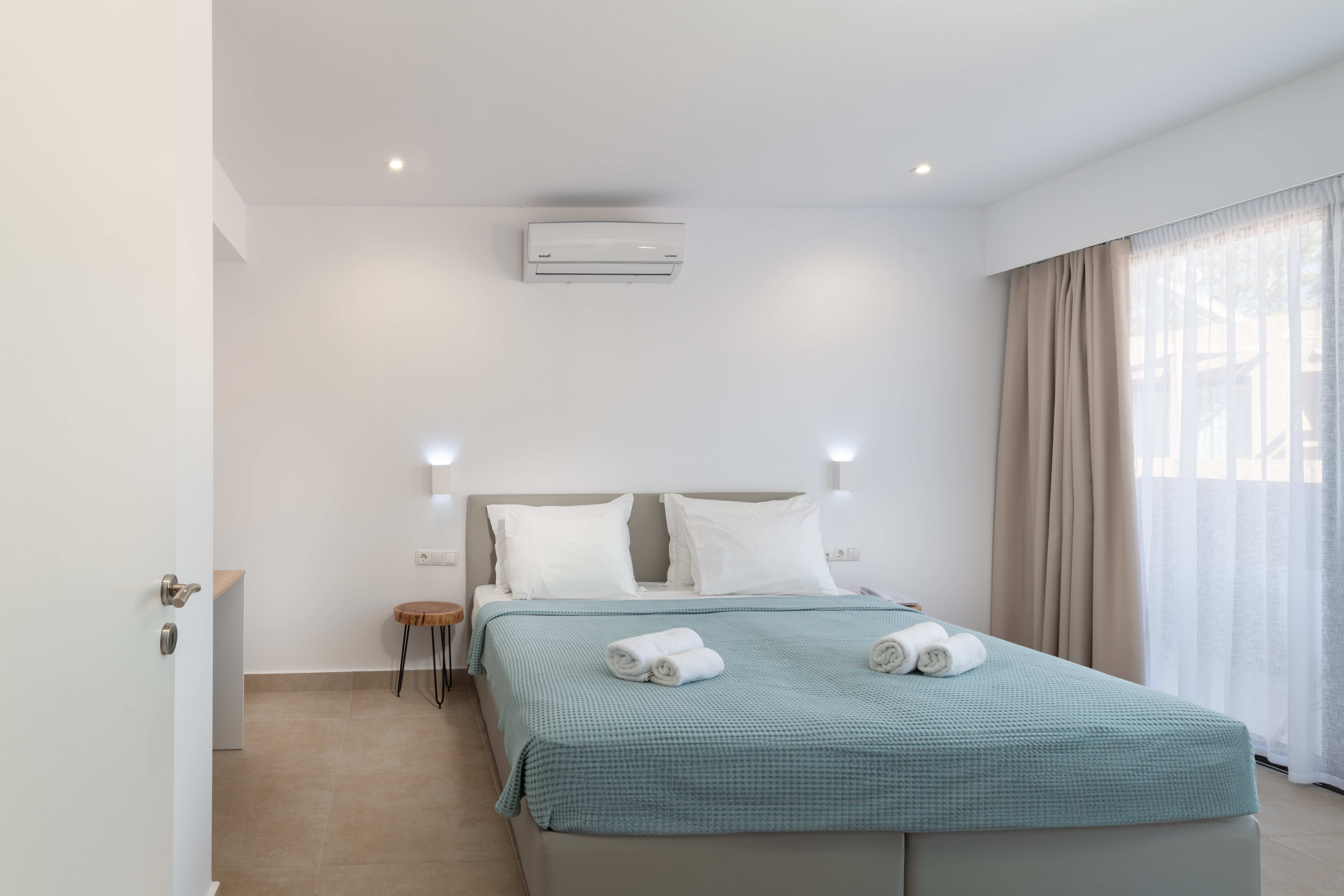 Golden Bee Lifestyle Hotel