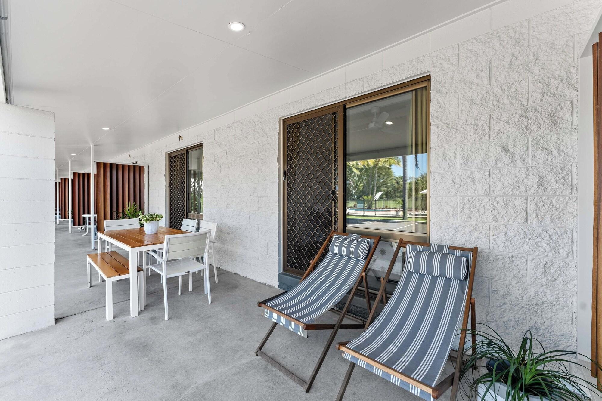 Kinka Palms Motel
