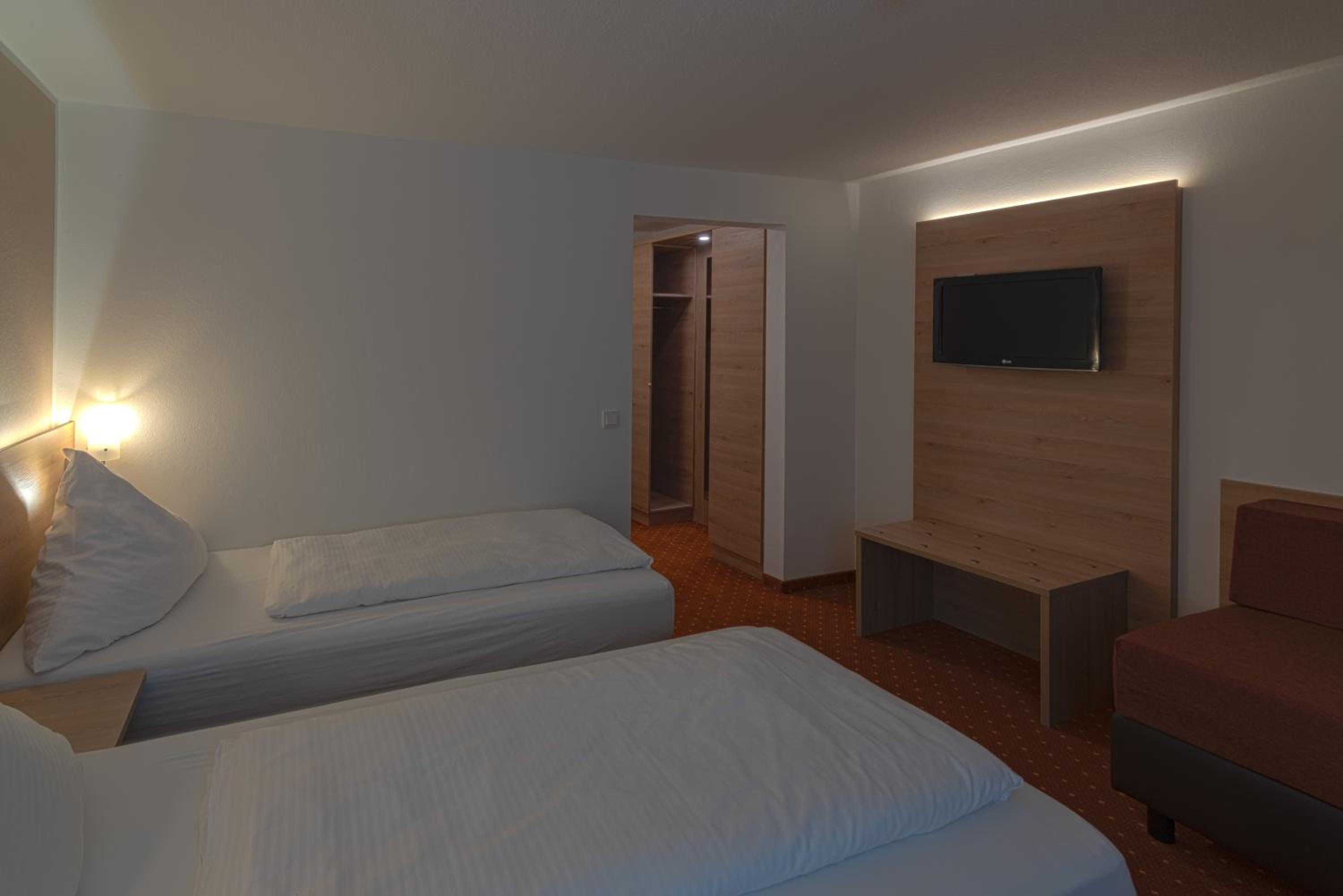 Dreibettzimmer, dusche