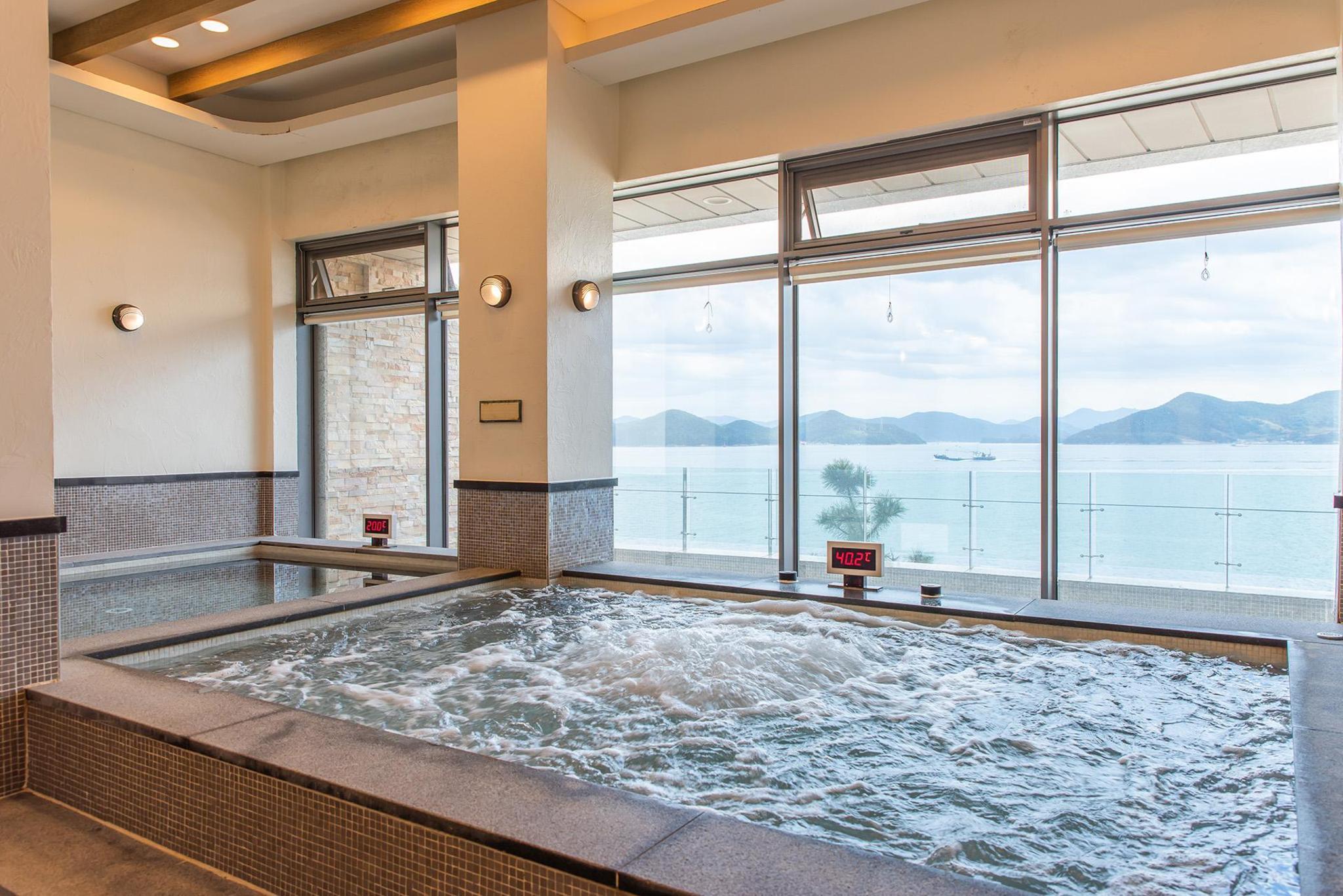Stanford Hotel And Resort Tongyeong
