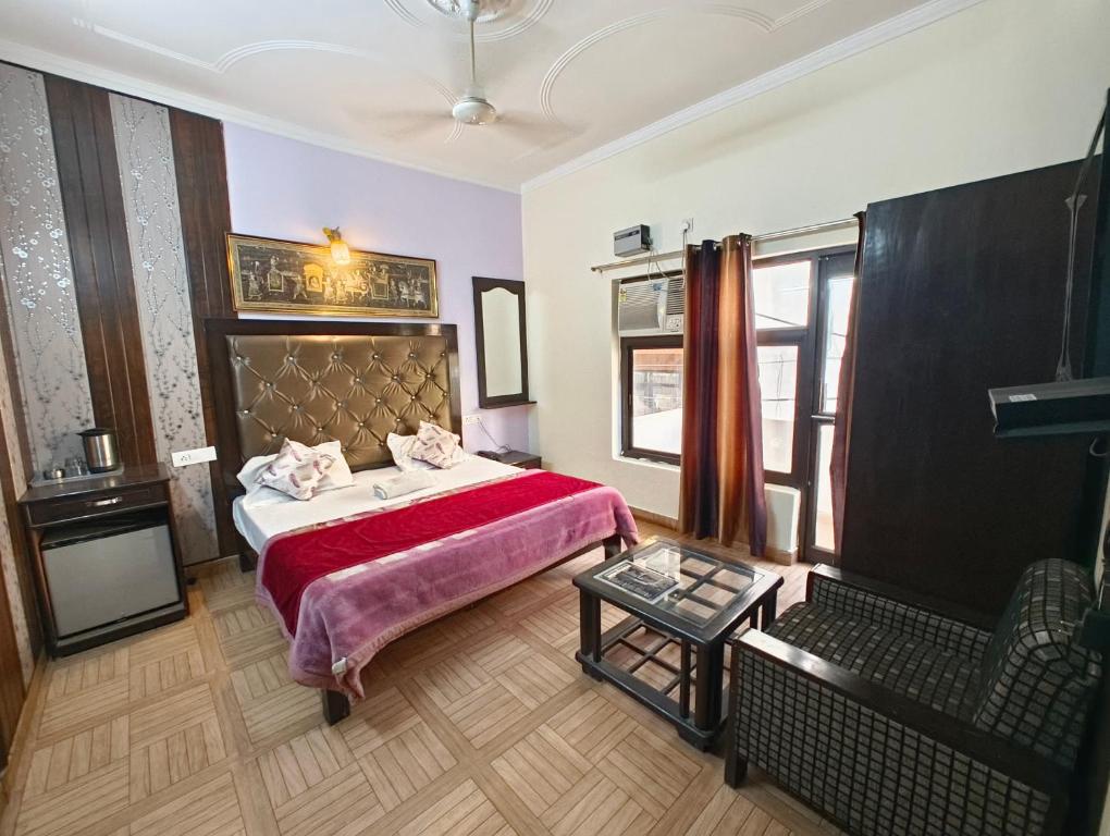 Hotel Vishla Palace In Unit Of Sa Brother Services