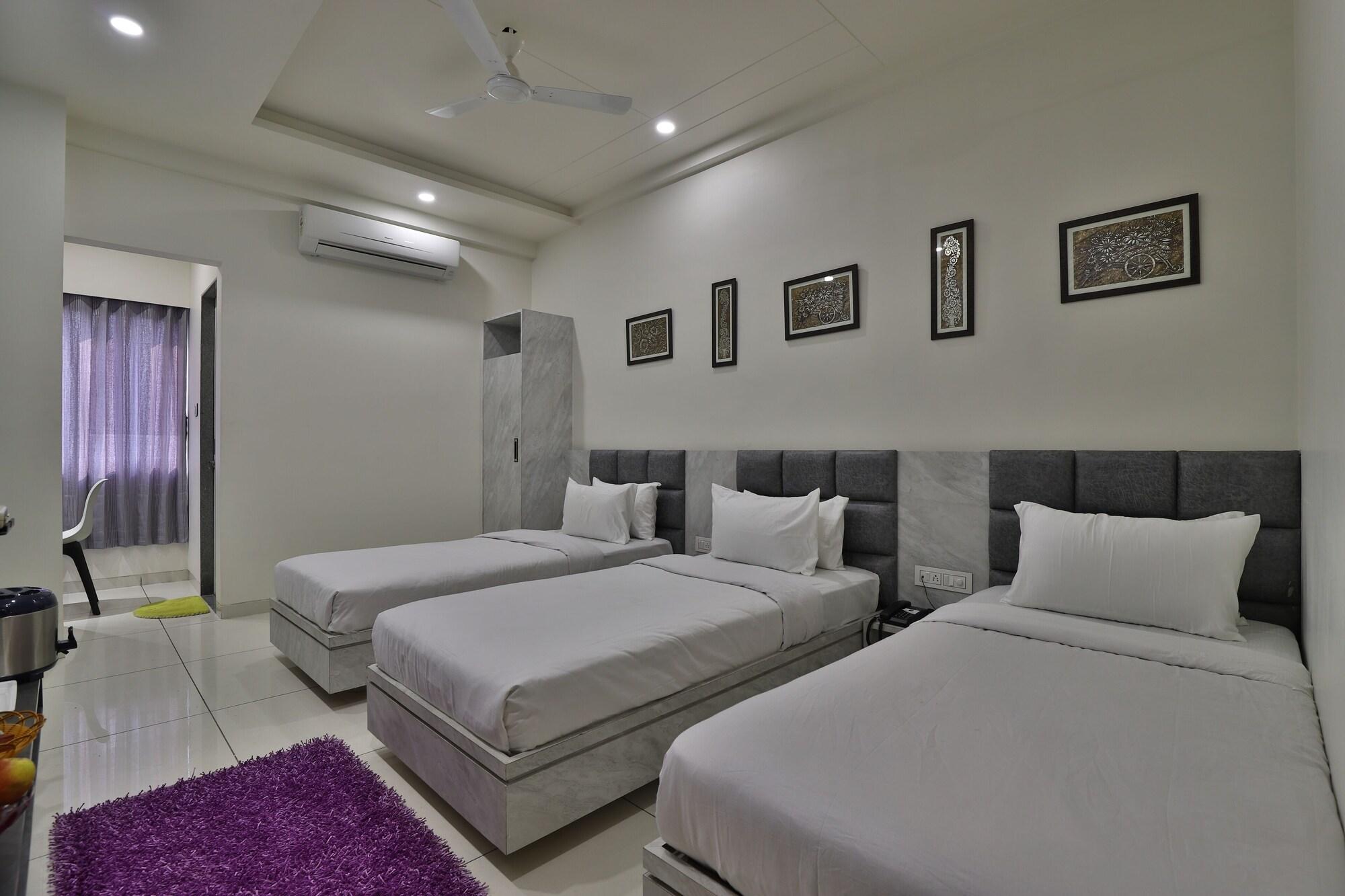 Hotel Orbit