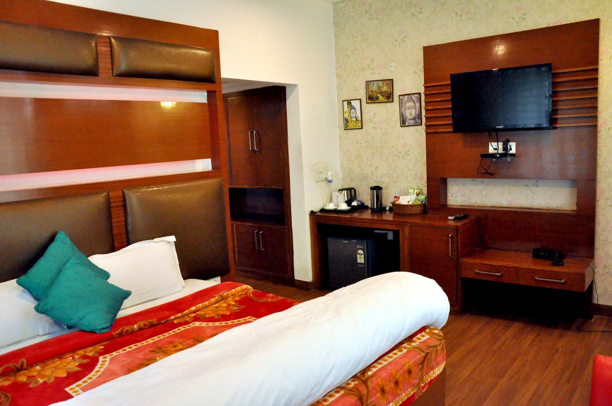 Hotel Bliss
