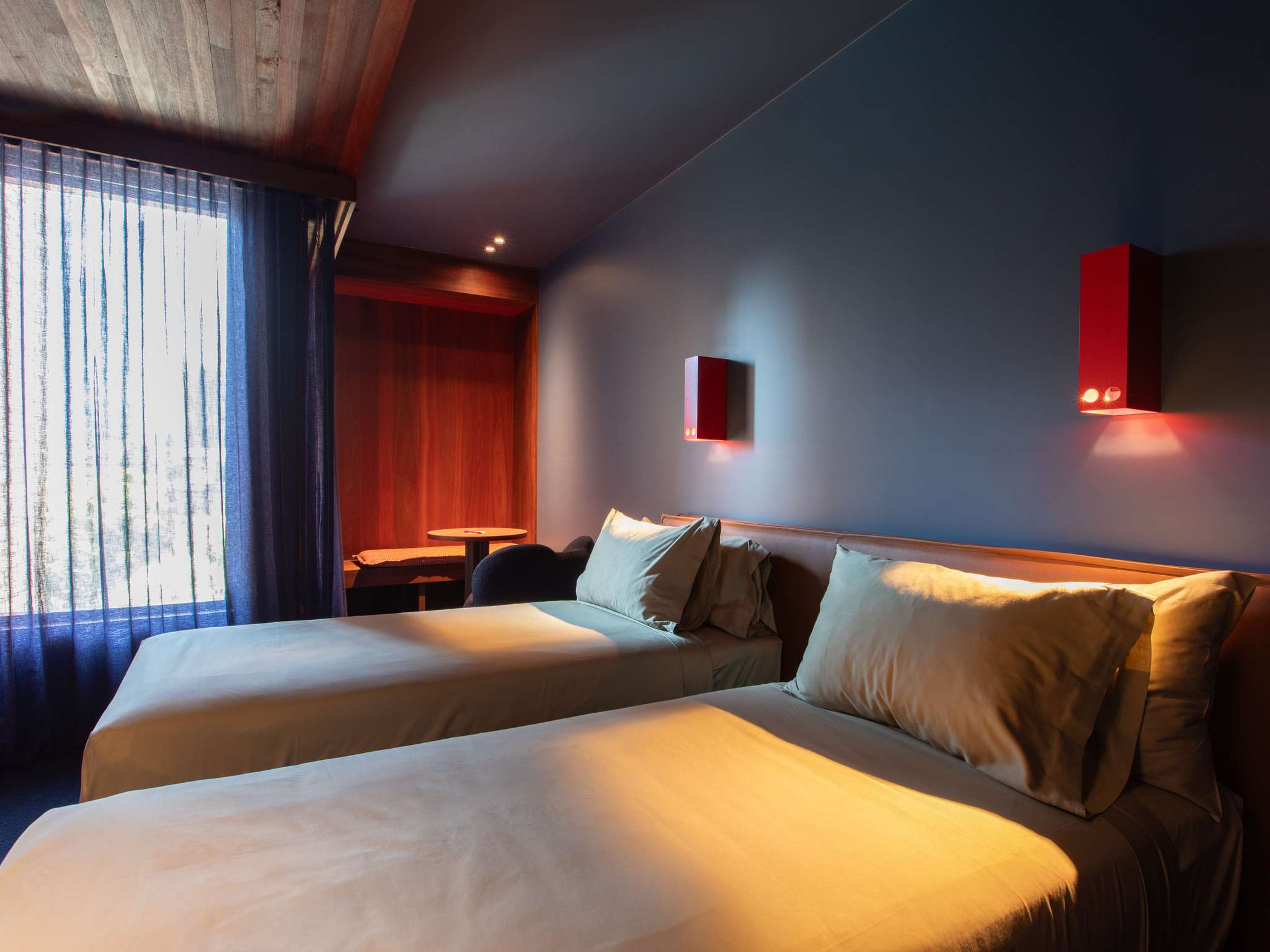 Hyde Melbourne Place by null