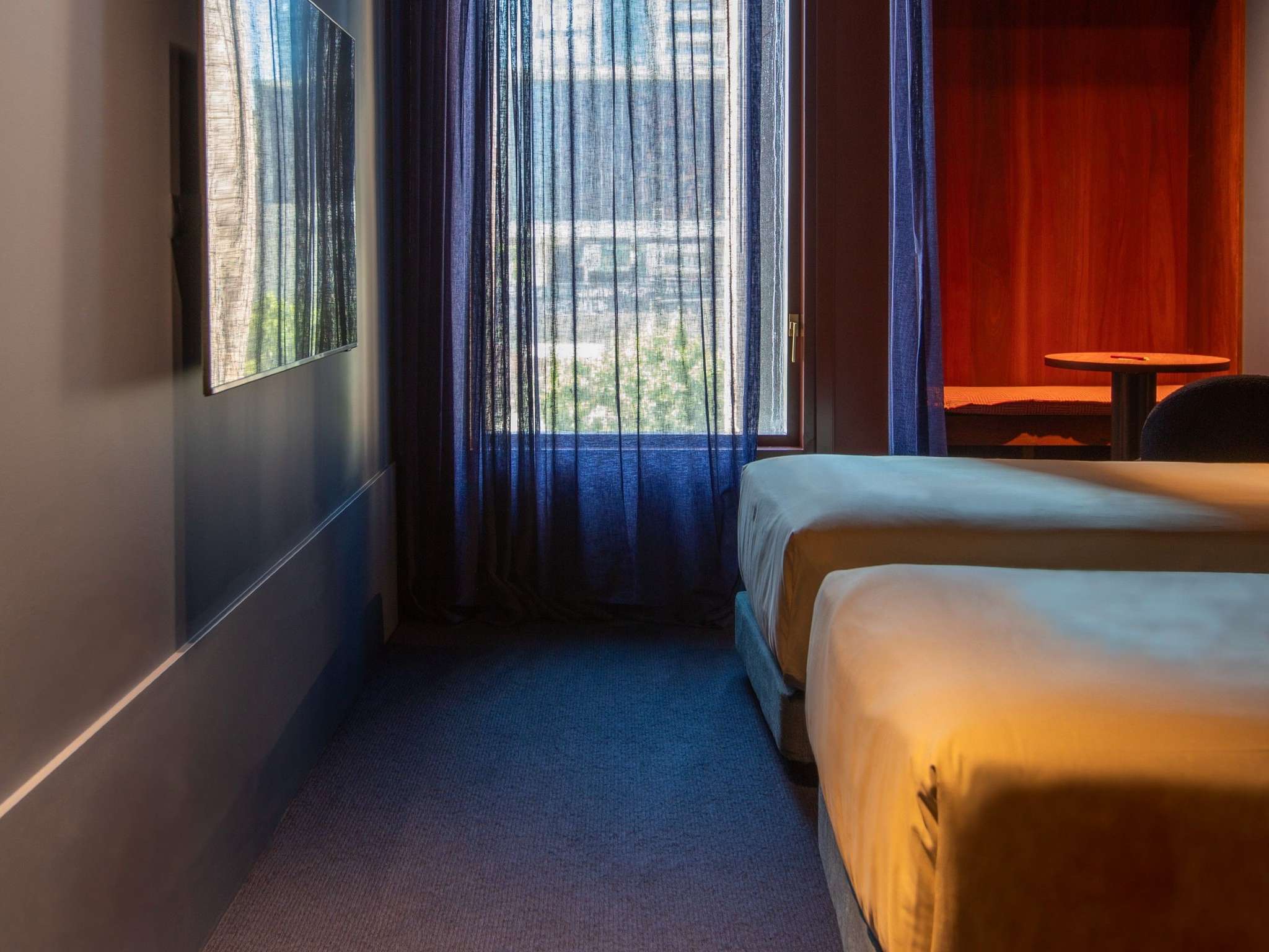 Hyde Melbourne Place by null