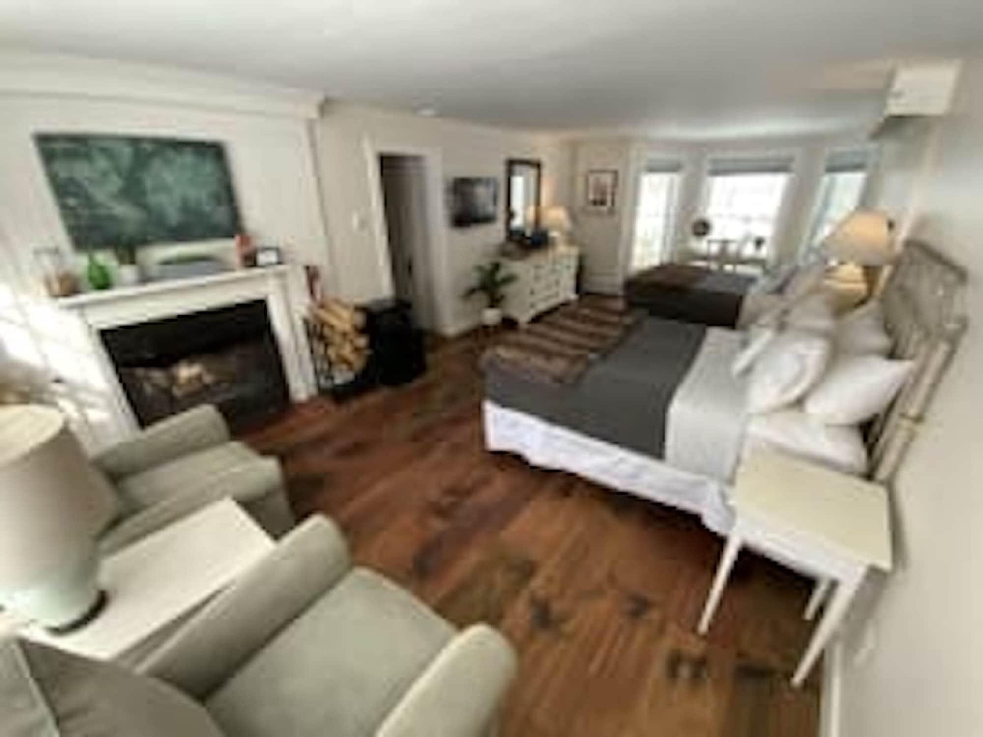 Farm Road Estate by null