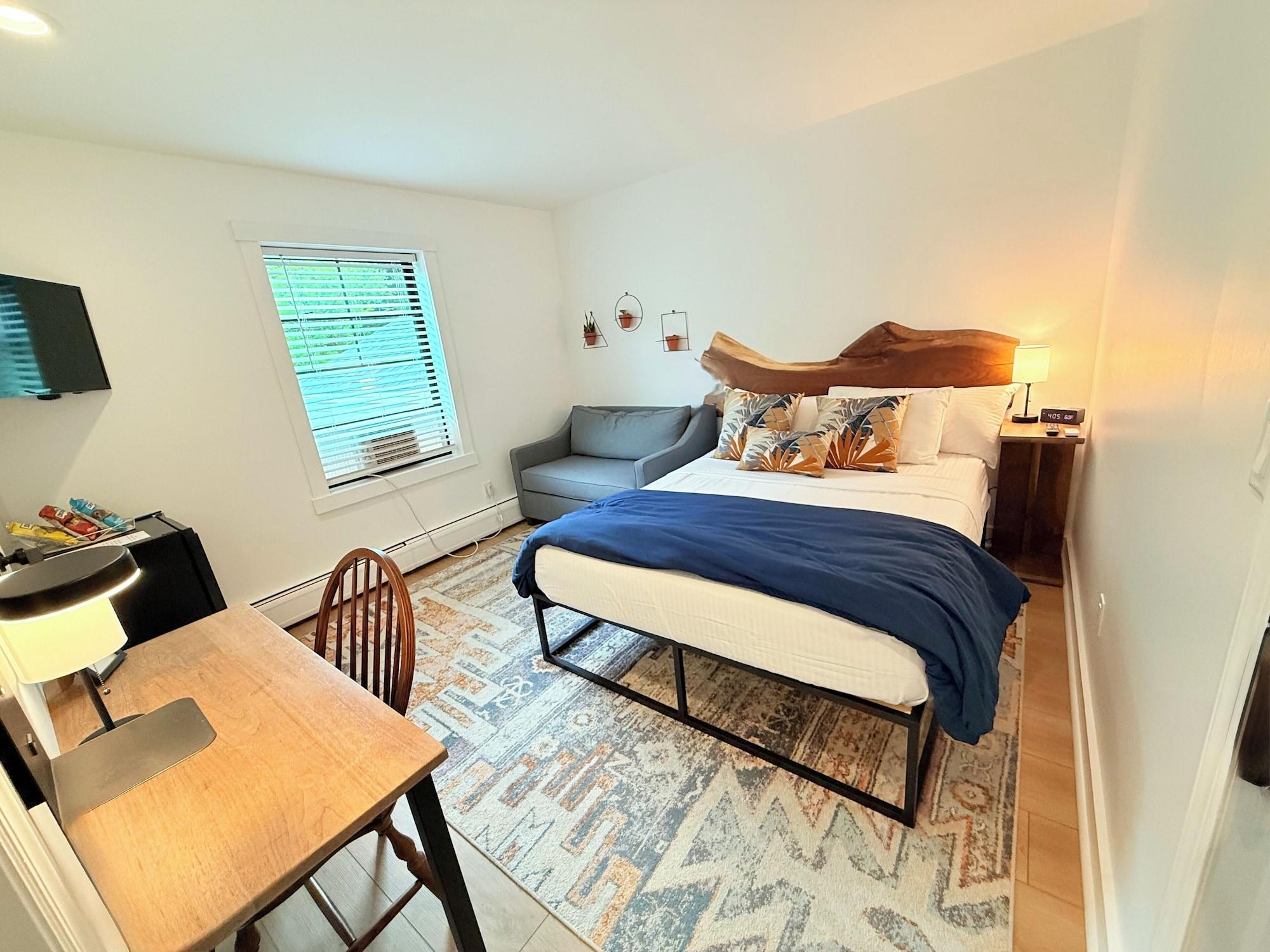 Farm Road Estate by null