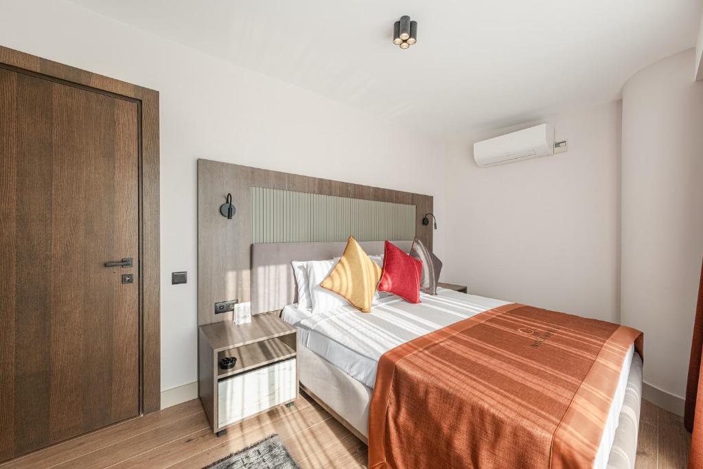 Nuca Hotel