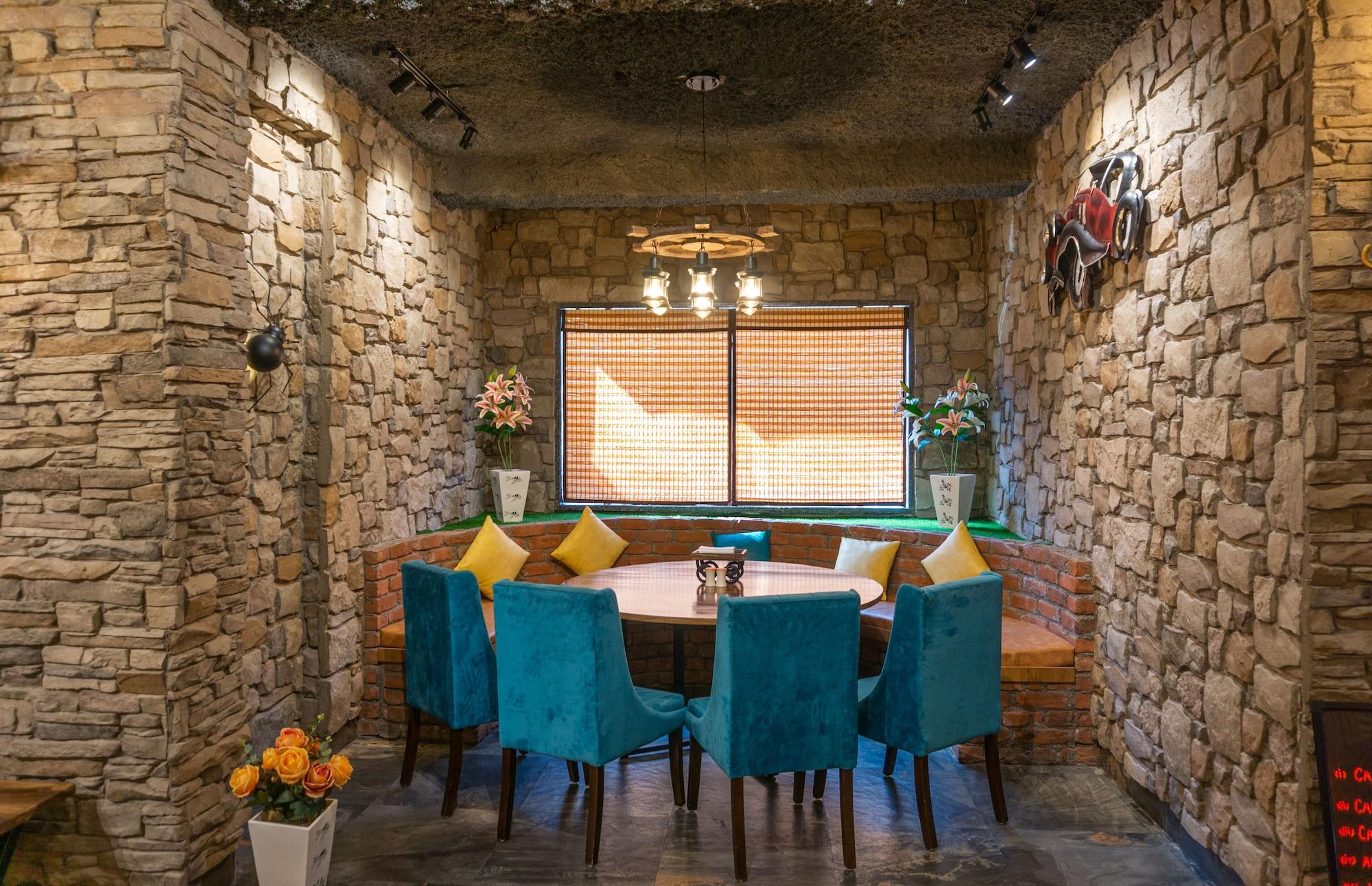 Hotel Gems Inn