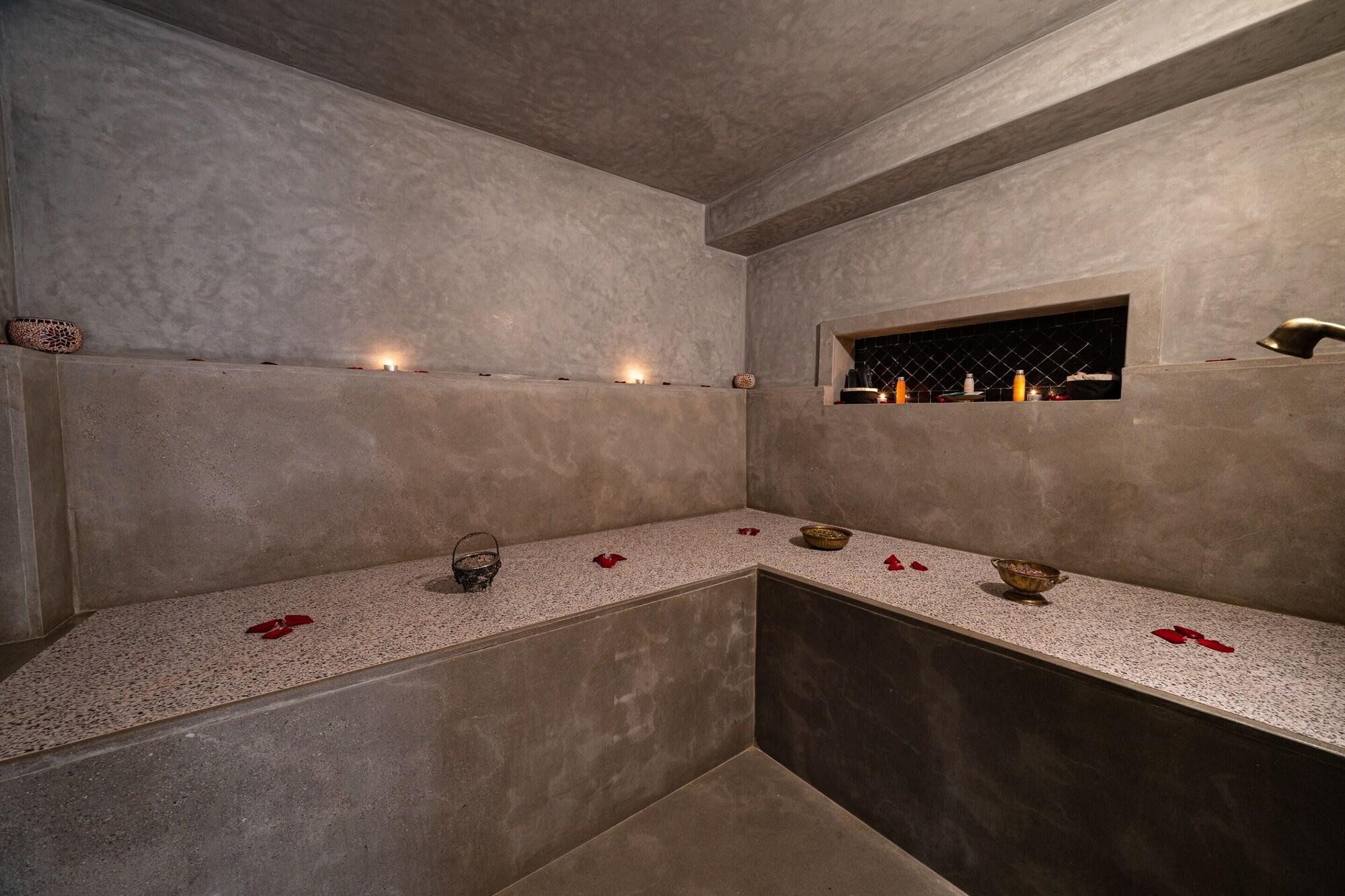 Riad Wazani Square