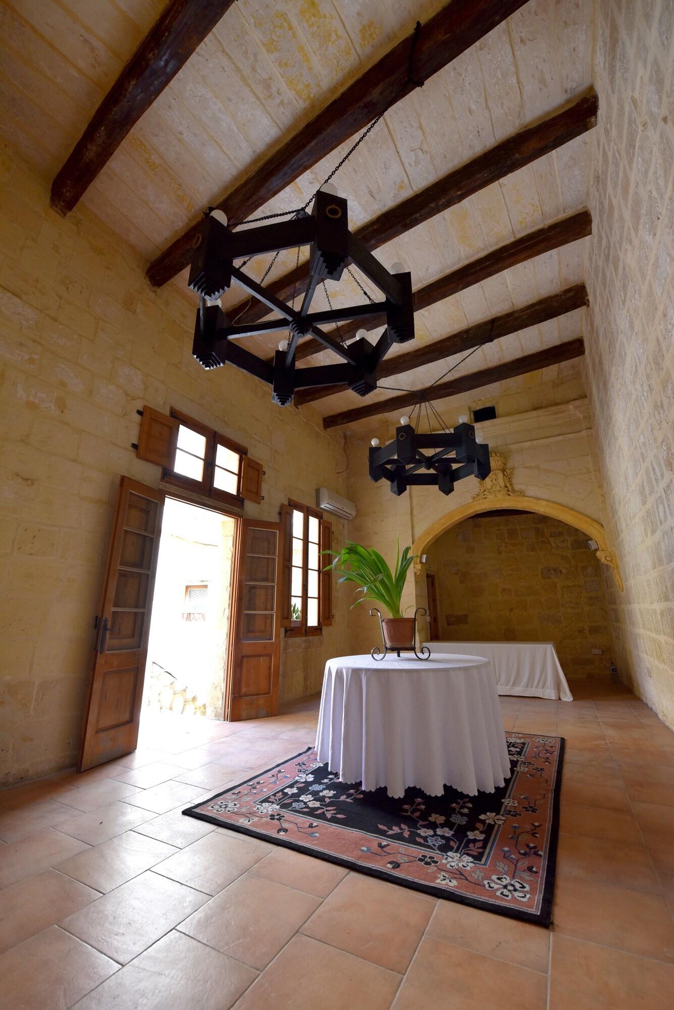 Conferences 4, The Lodge