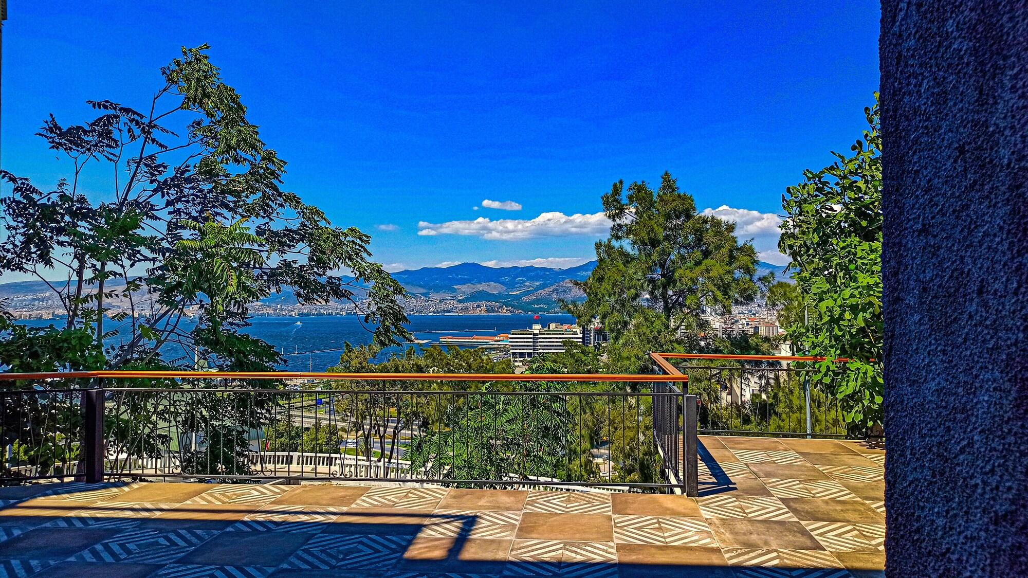 Variante Hotel & Cafe by null