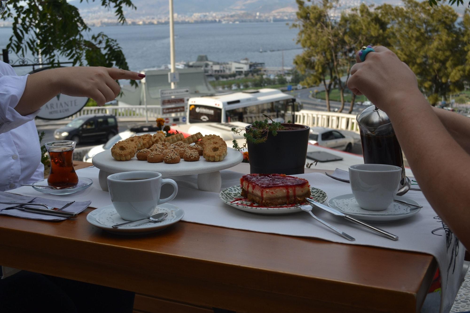 Variante Hotel & Cafe by null