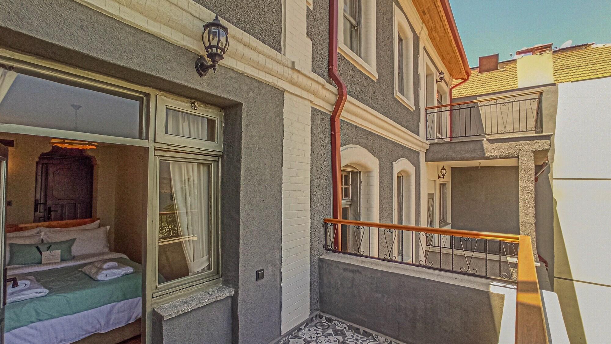 Variante Hotel & Cafe by null