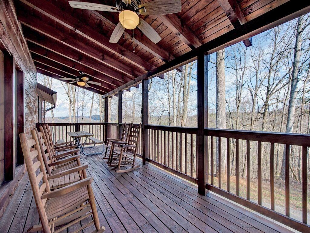 Sports and Entertainment 3, Parkside Lodge, Sevier