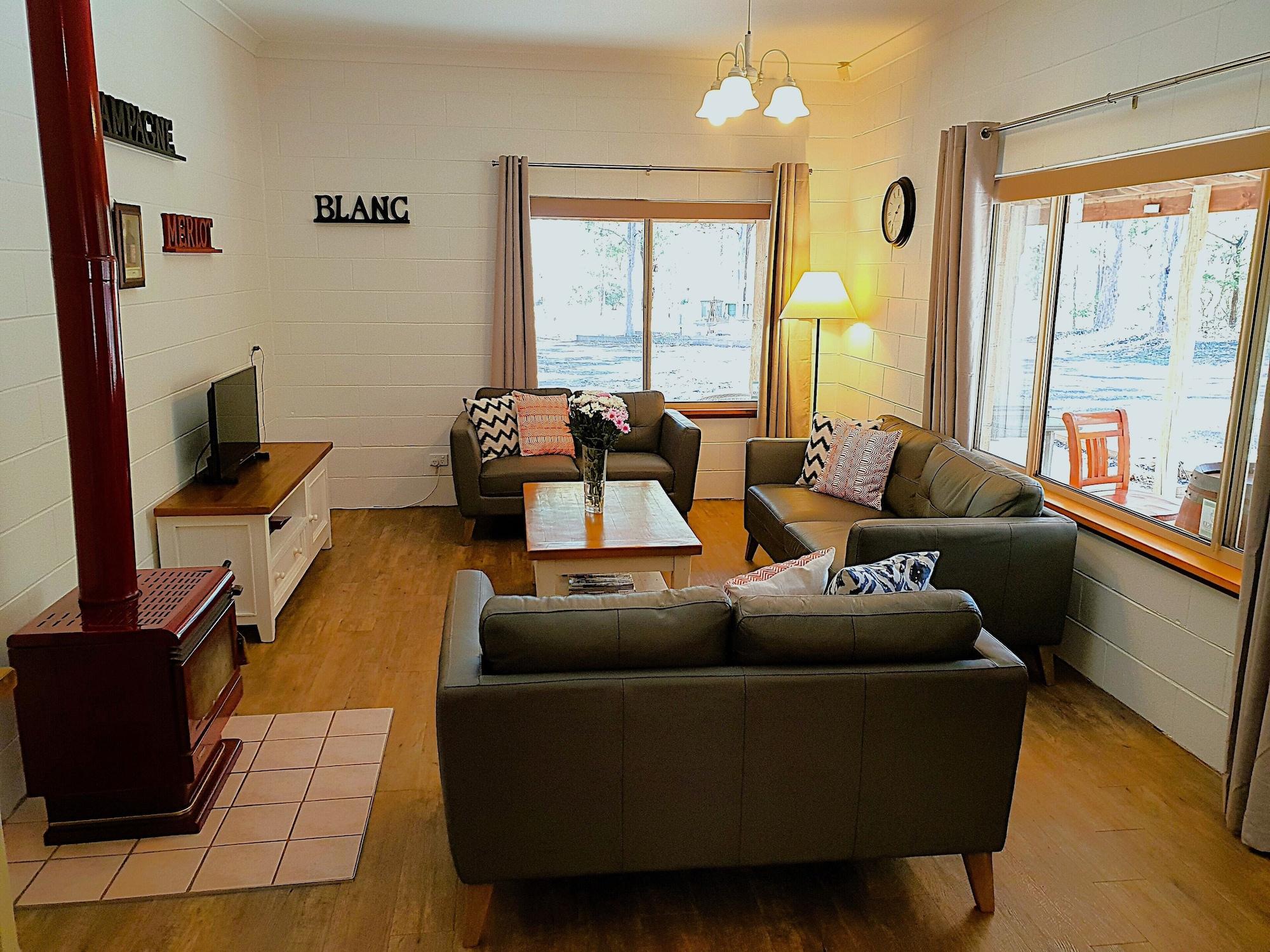 Room 4, Woodlane Cottages, Cessnock