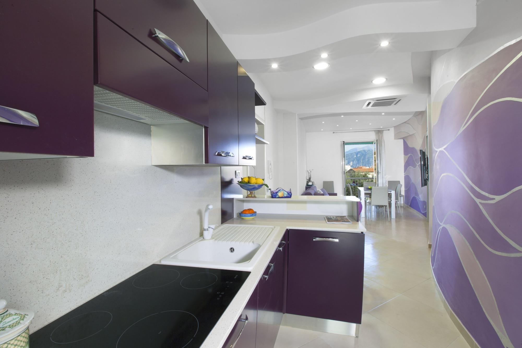 Estate4home L Onda Viola