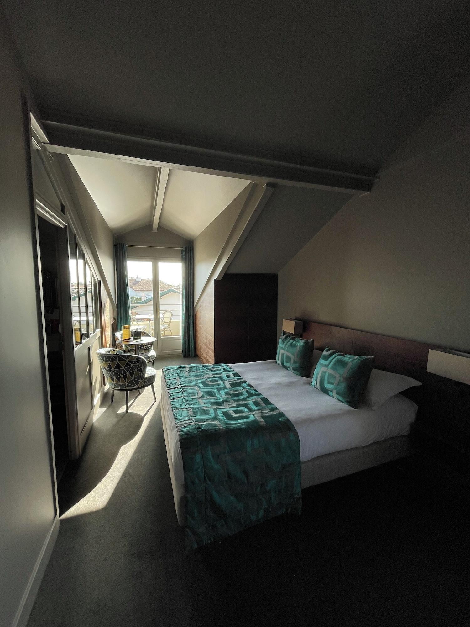 Villa La Renaissance Ha Tel