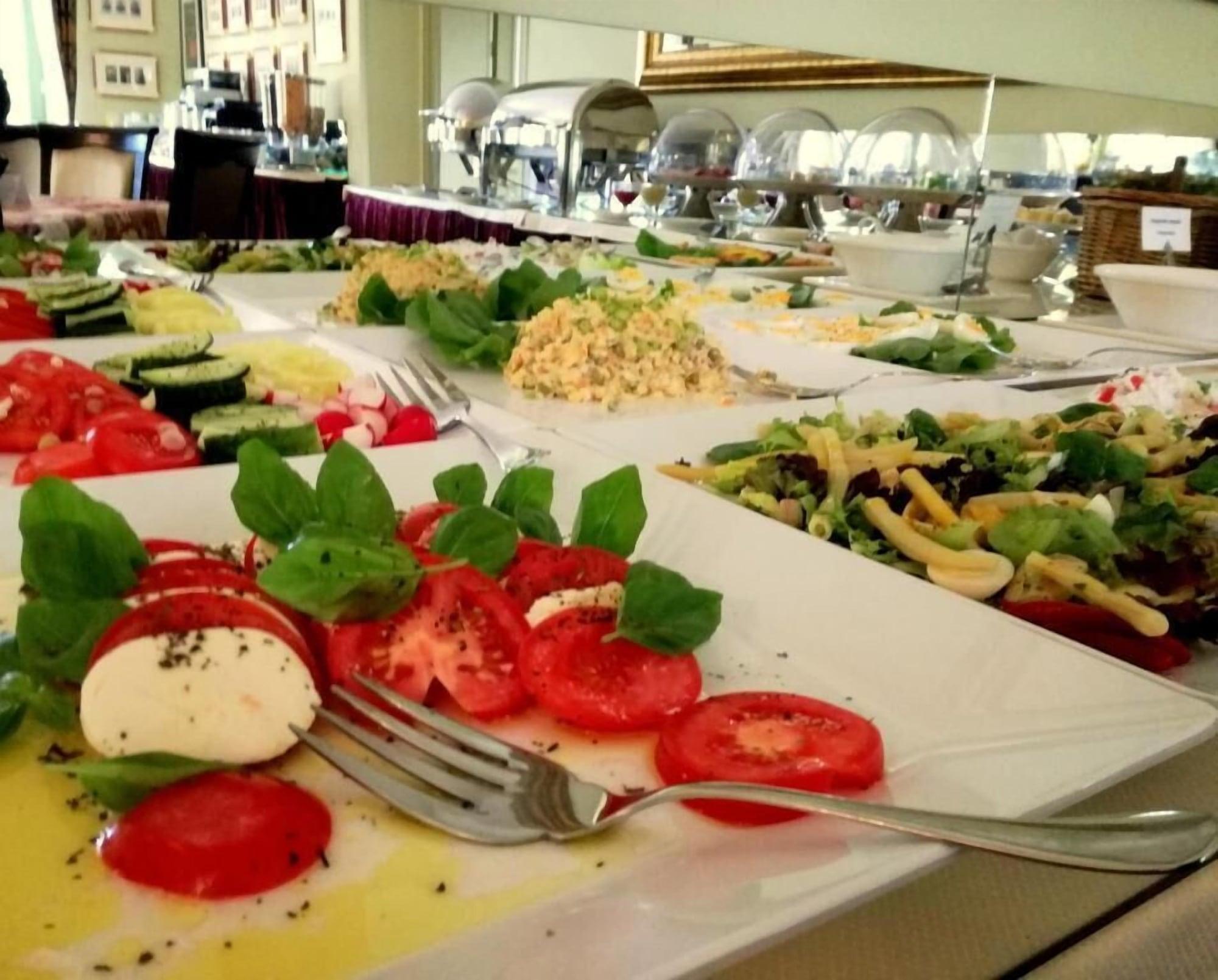 Restaurant 3, Paa Ac Wiechlice, Żagań