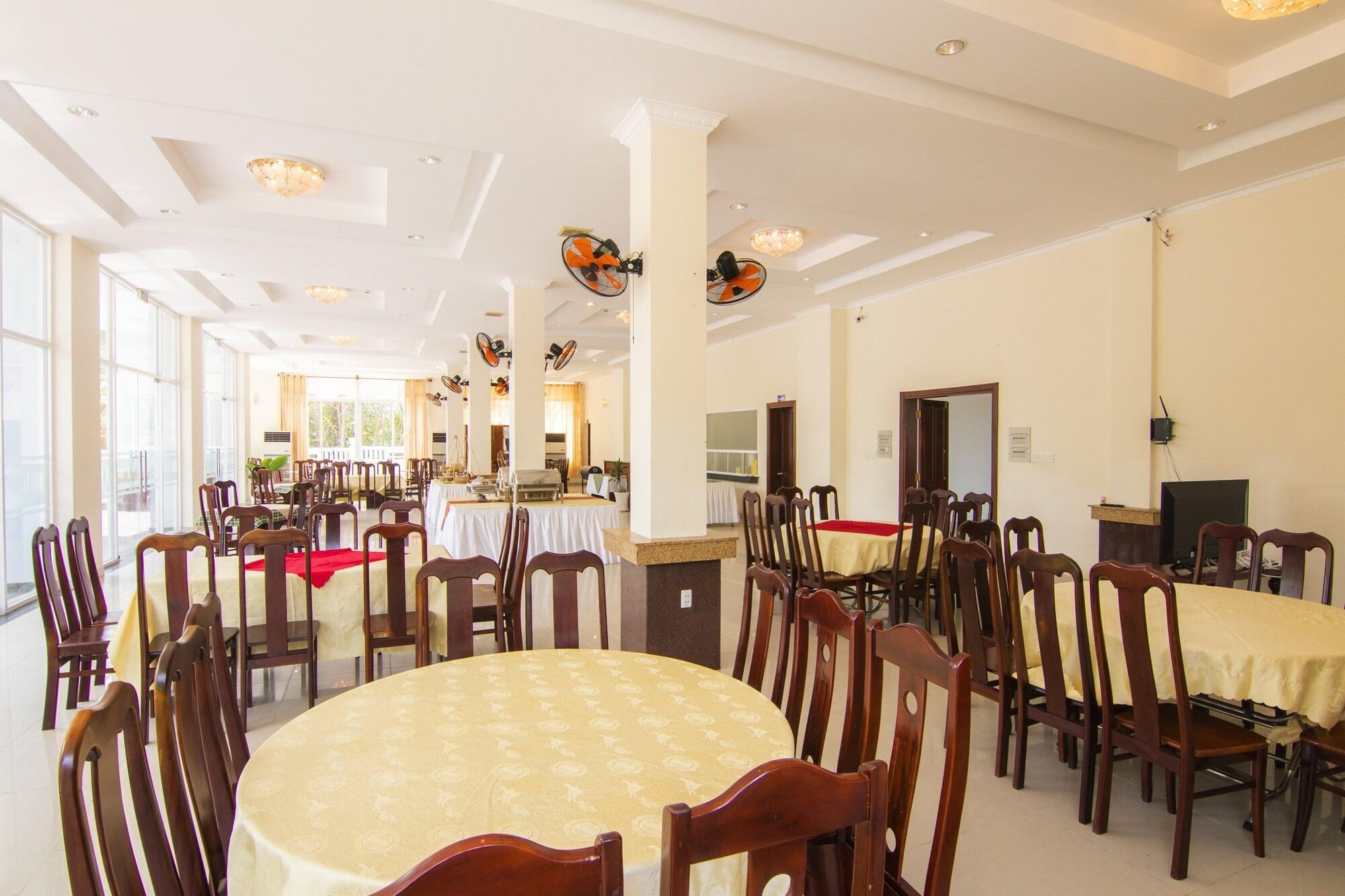 Minh Dam Hotel Restaurant