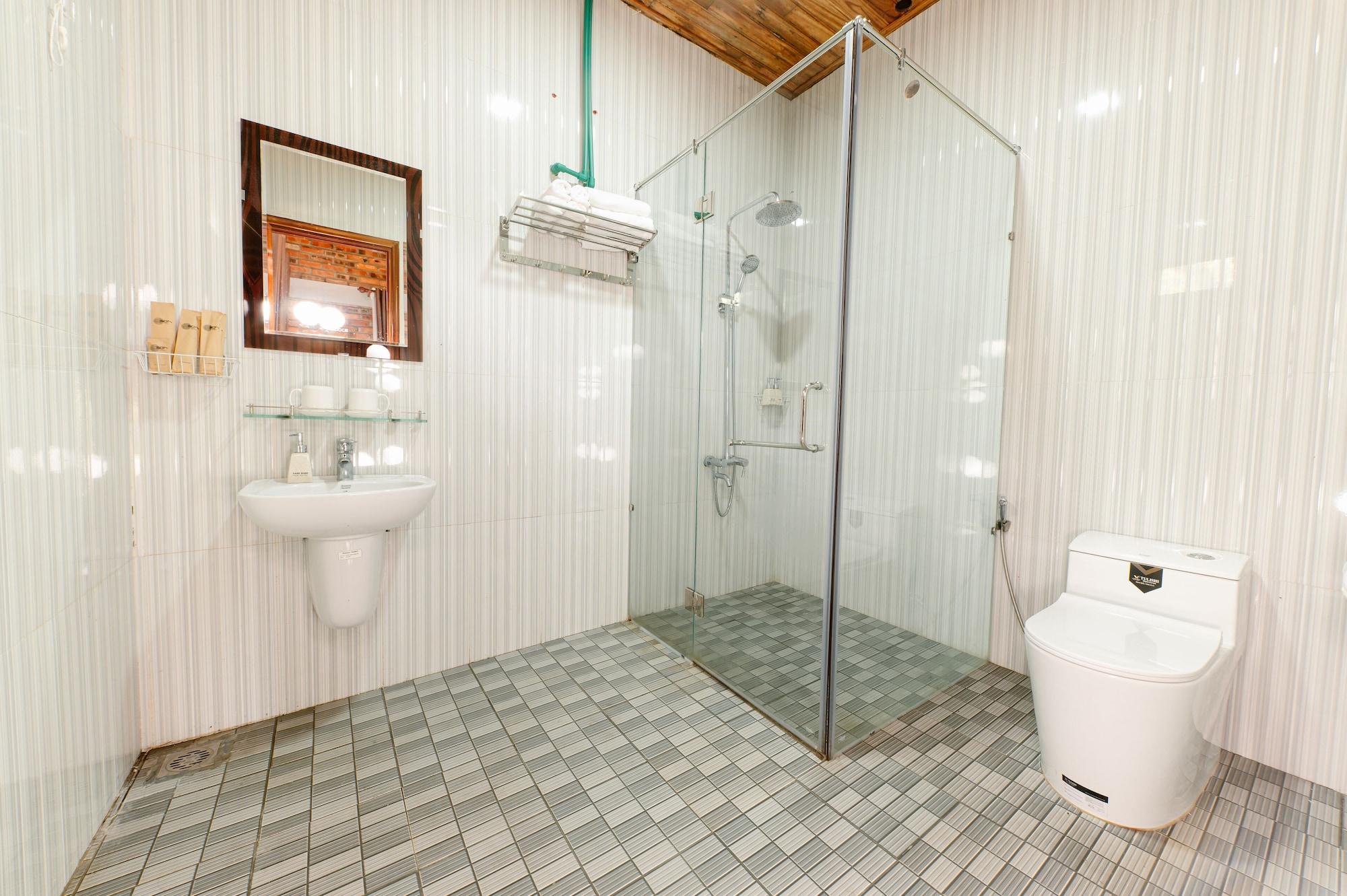 Room 2, S N Home Garden Hue, Huế