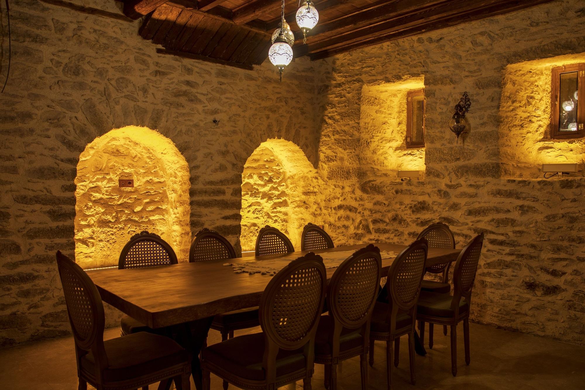 Saffronia 1900 Boutique Hotel