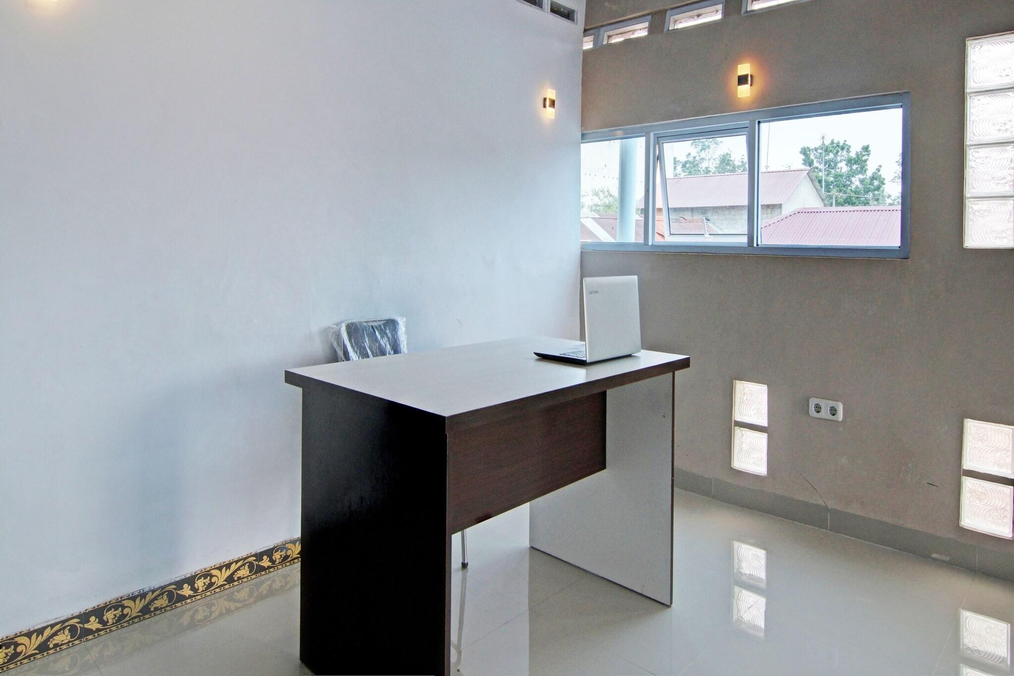 Lobby 3, 93088 Celine Home Syariah, Pekanbaru