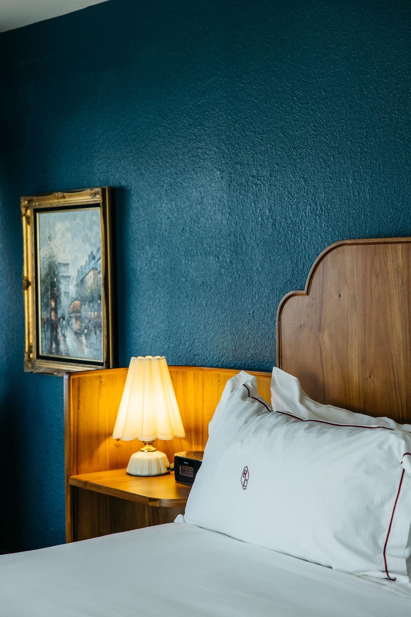 The Hotel Chalet by null