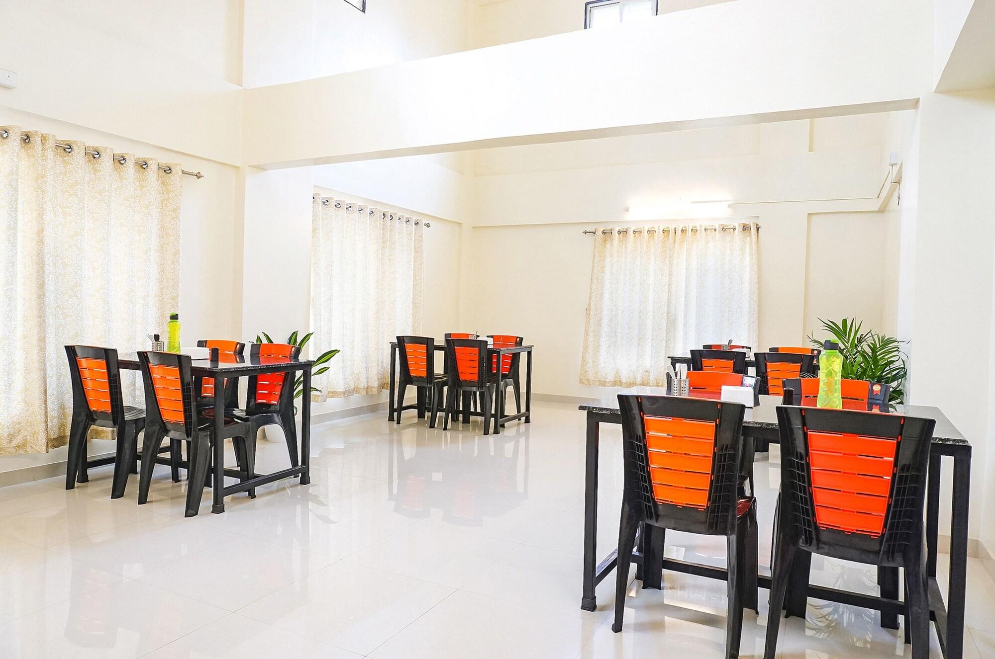 Fabhotel Majestic Luxurious