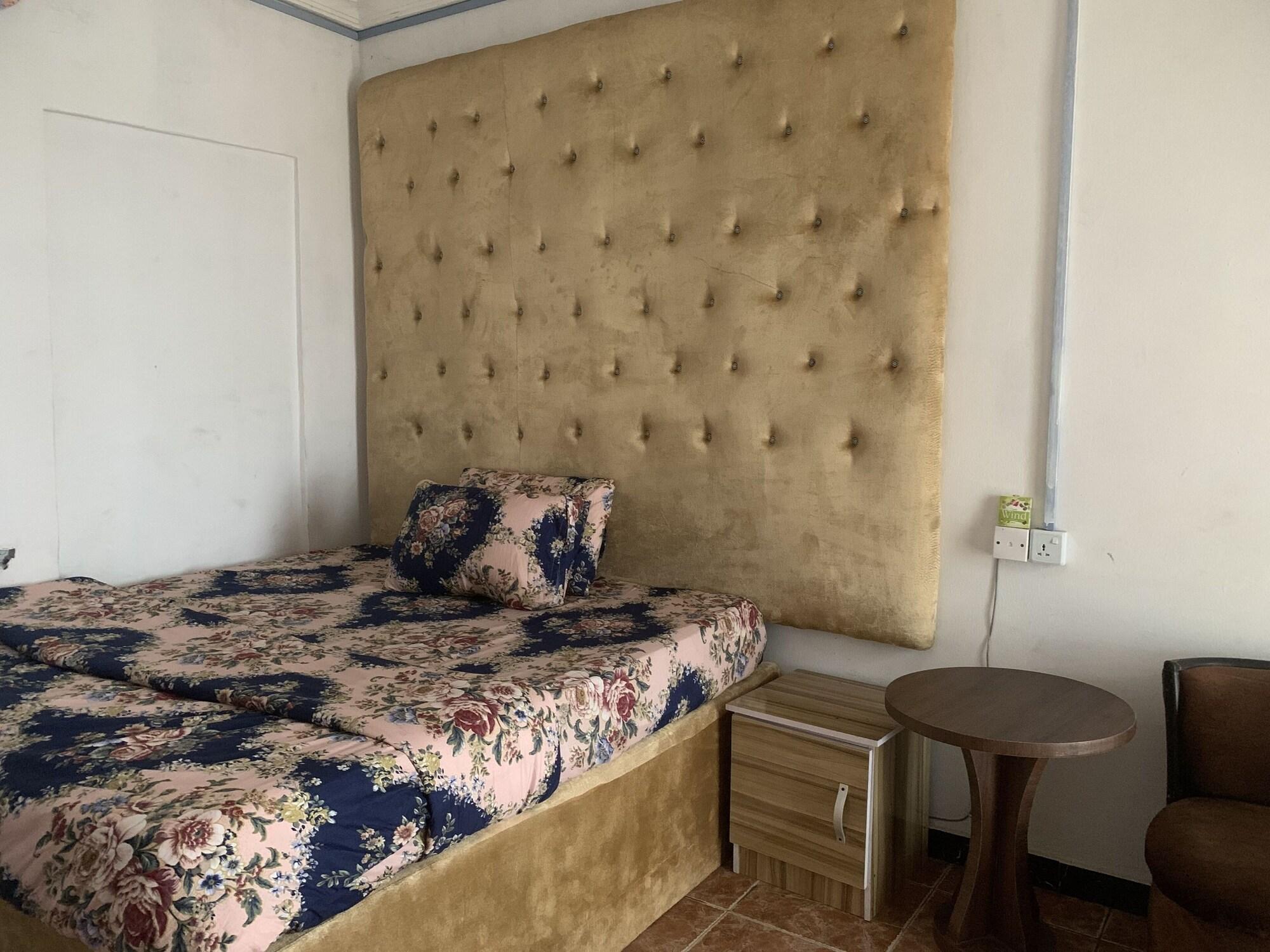 New Travellers Lodge