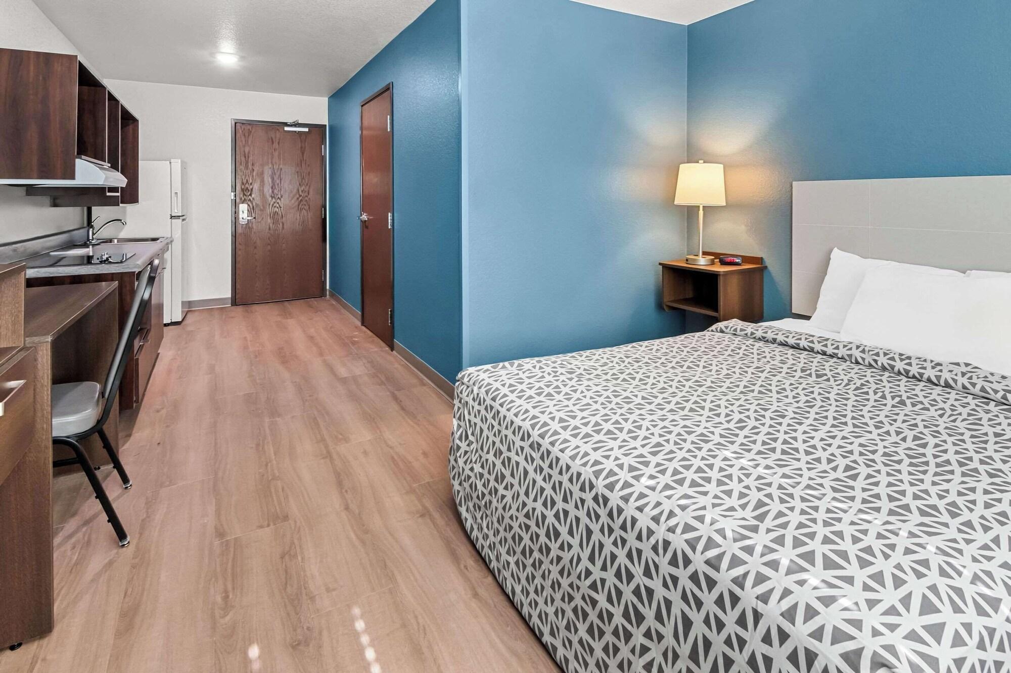 Woodspring Suites Waco South