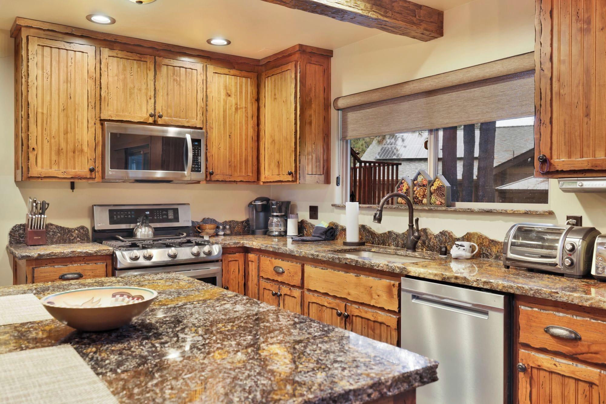 Eagle Point Lodge 2080