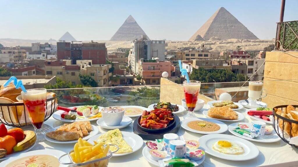 Cleopatra Tower Pyramids Hotel