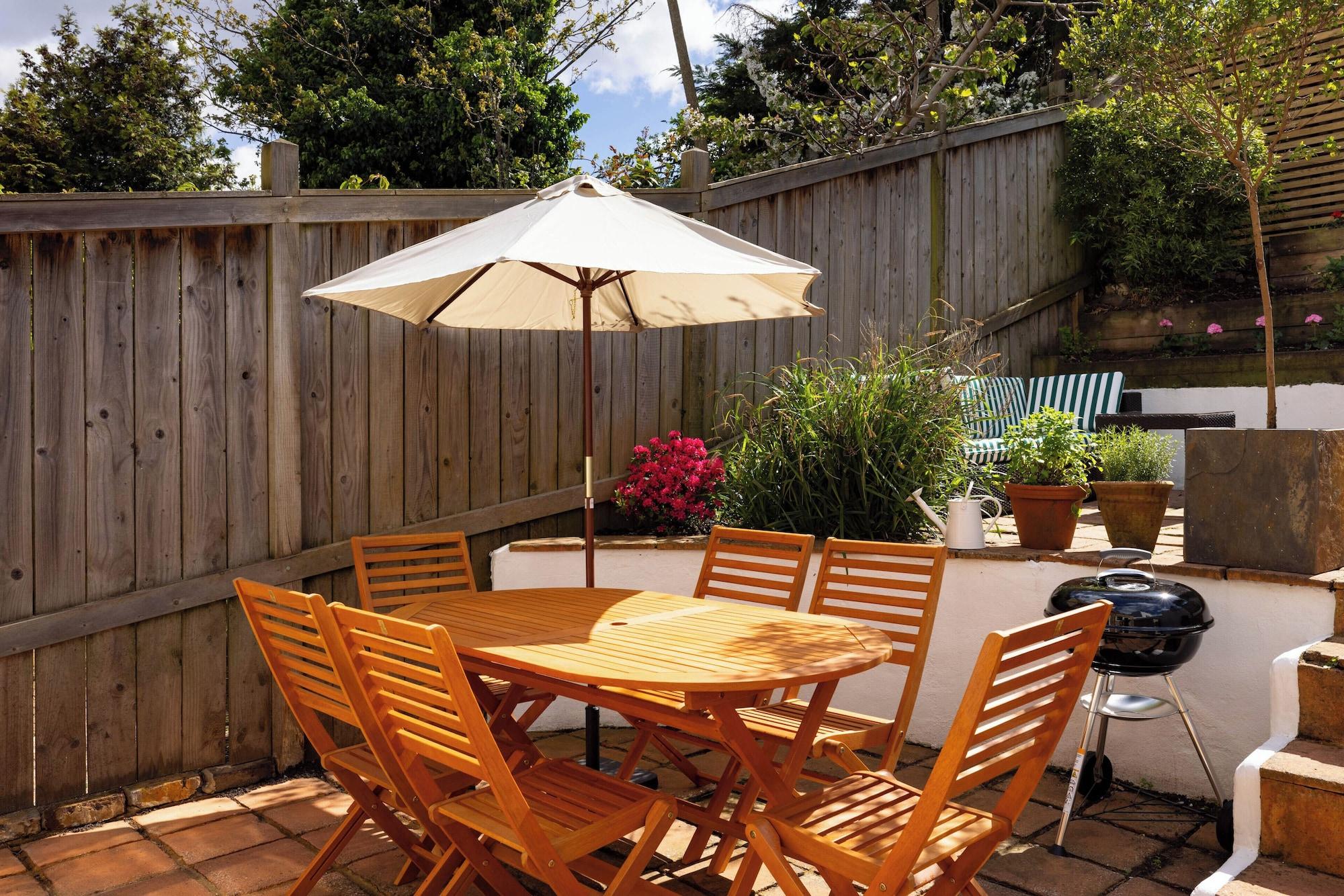 The Thames Embrace 3 Br Garden House