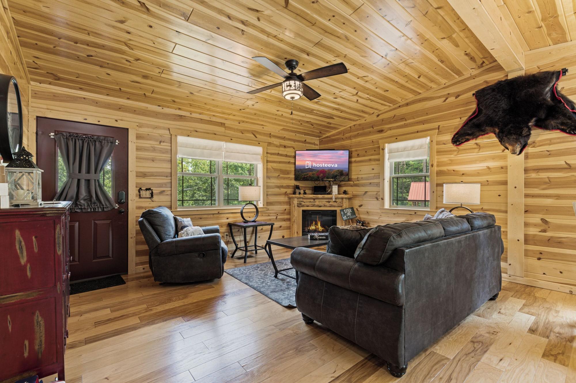 Room 3, A Bearadise, Sevier