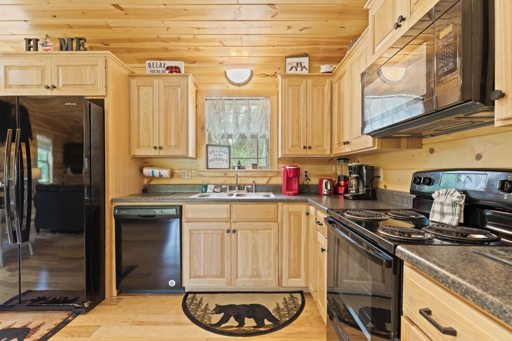 Room 5, A Bearadise, Sevier