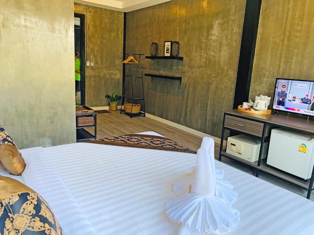 Phi Phi Andaman Legacy Resort Room Type - Deluxe Double Room