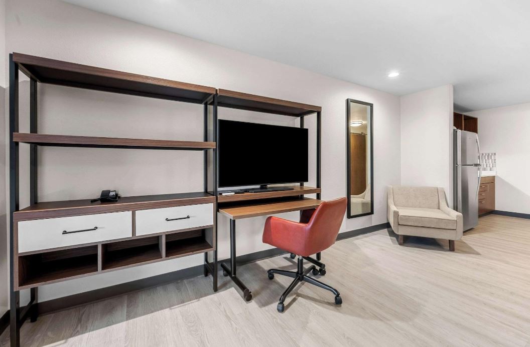 Everhome Suites Fayetteville near Fort Bragg