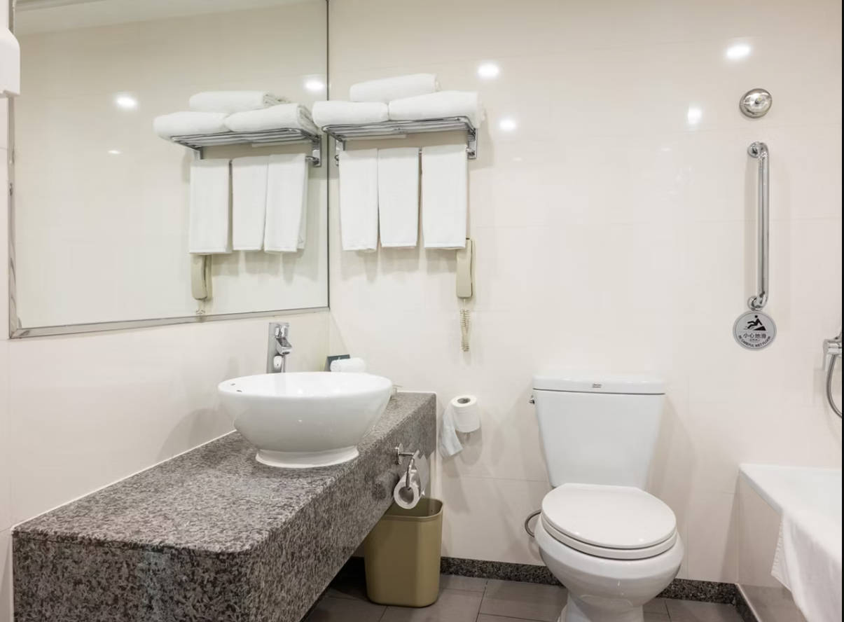 Holiday Inn Riverside Wuhan