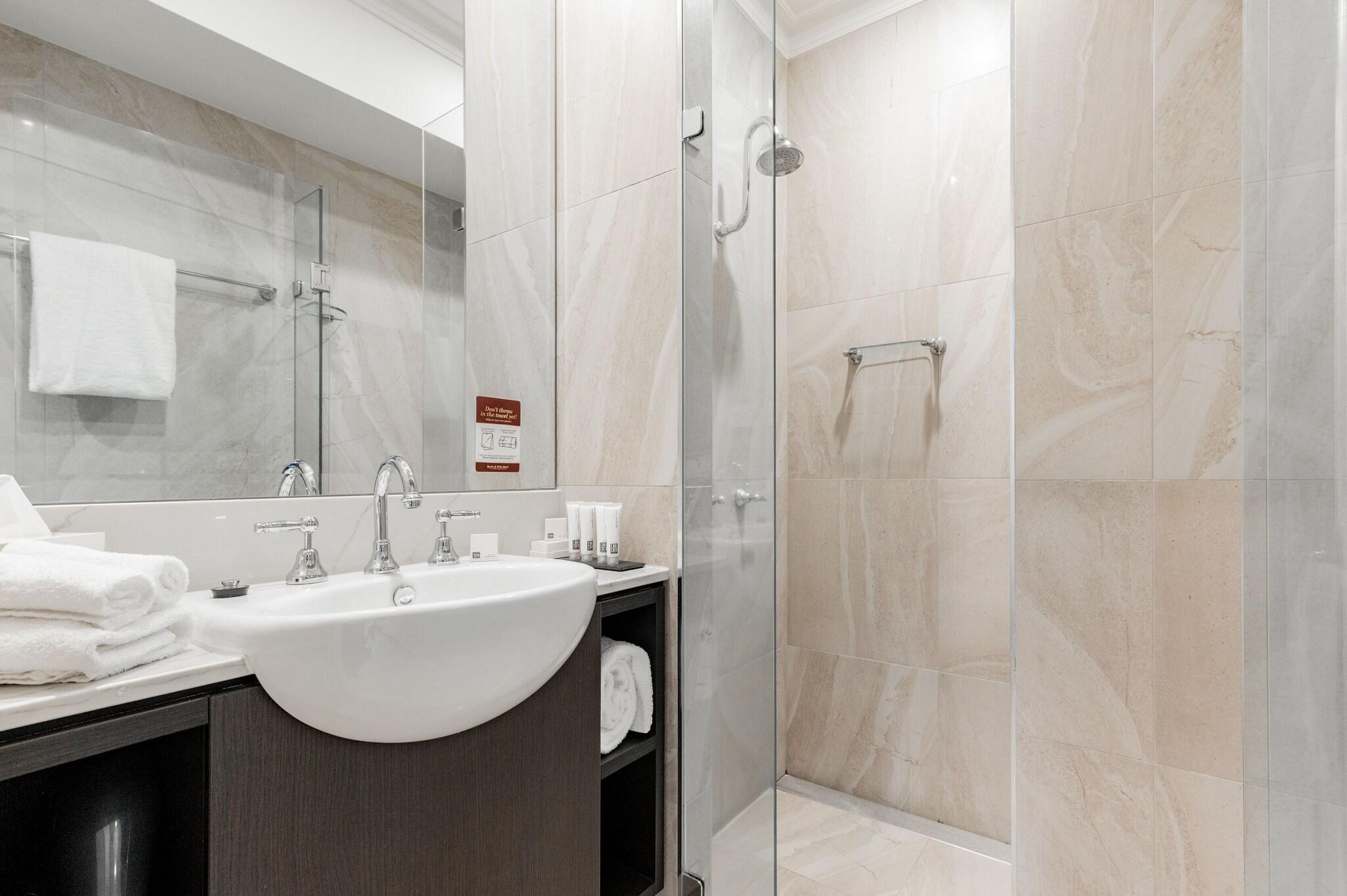 Burke & Wills Hotel by null